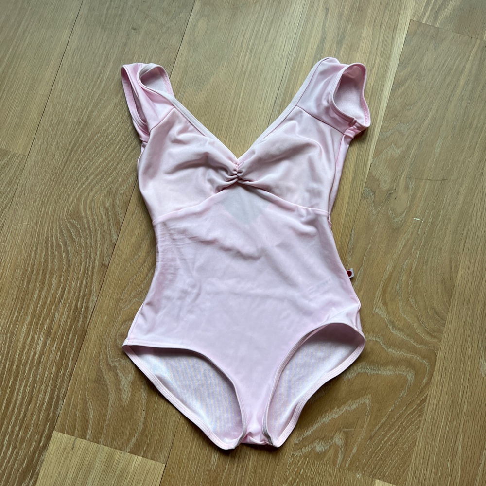 YUMIKO custom pink leotard -never worn
